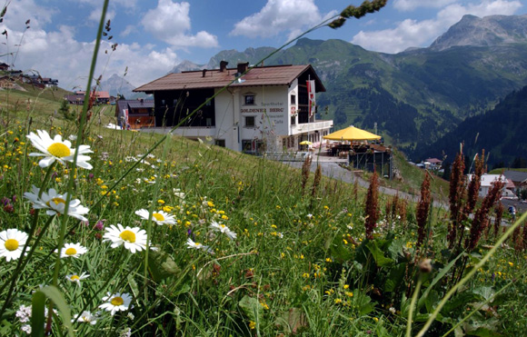 Hotel Goldener Berg