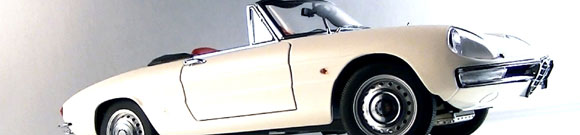 AUTOart Oldtimer Modell Alfa Romeo Spider Duetto
