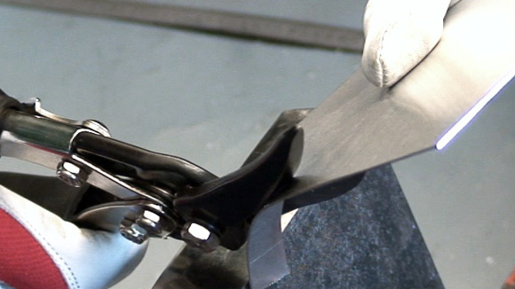 Oldtimer richtige Blechscheren Haltung